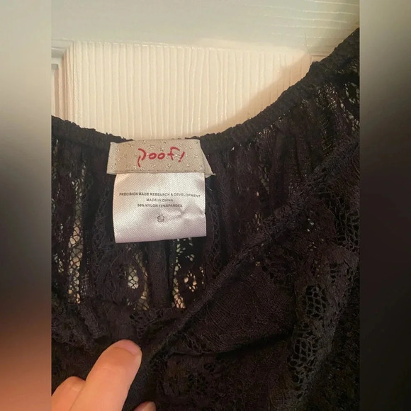Poof black lace top size small - Picture 3 of 8